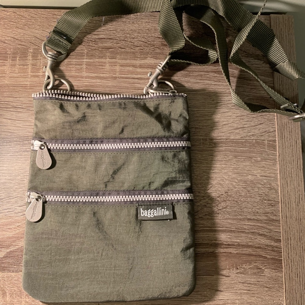 Crossbody Baggallini